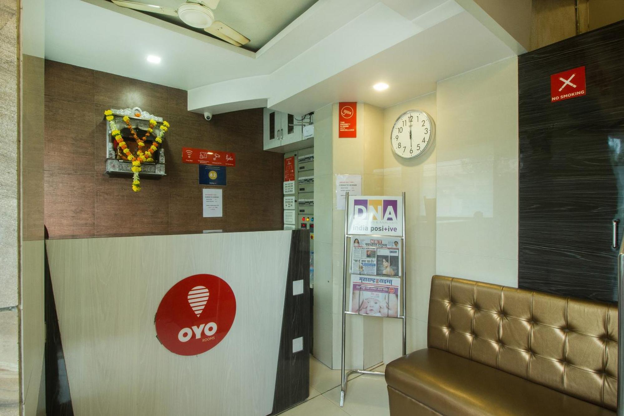 Oyo Hotel Sarovar Grand Kalamboli Exterior photo