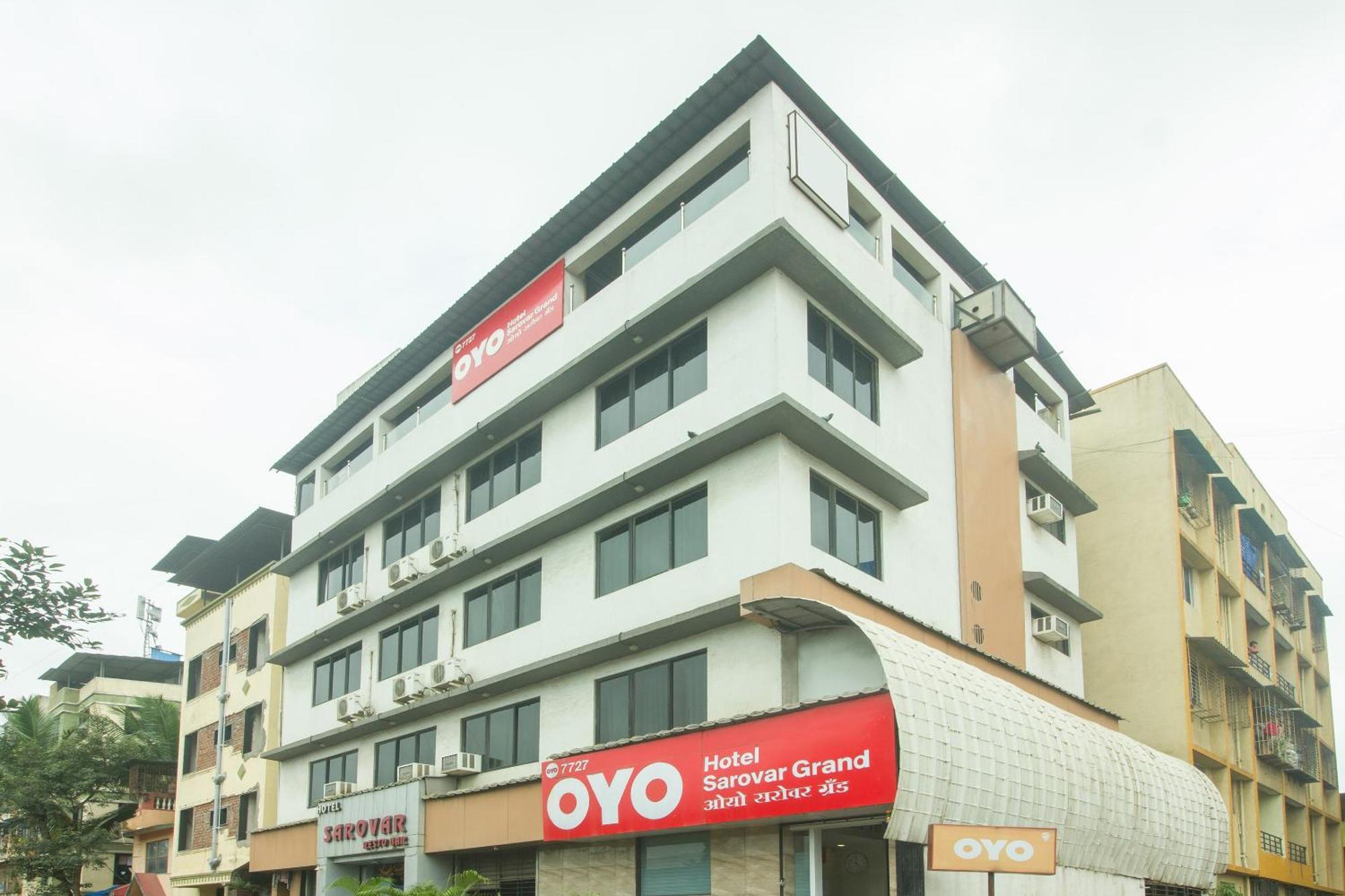 Oyo Hotel Sarovar Grand Kalamboli Exterior photo